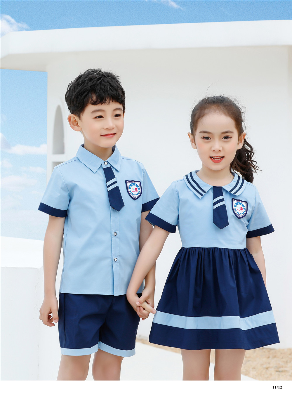 海軍藍(lán)風(fēng)格幼兒園小禮服，爆賣(mài)6萬(wàn)套
